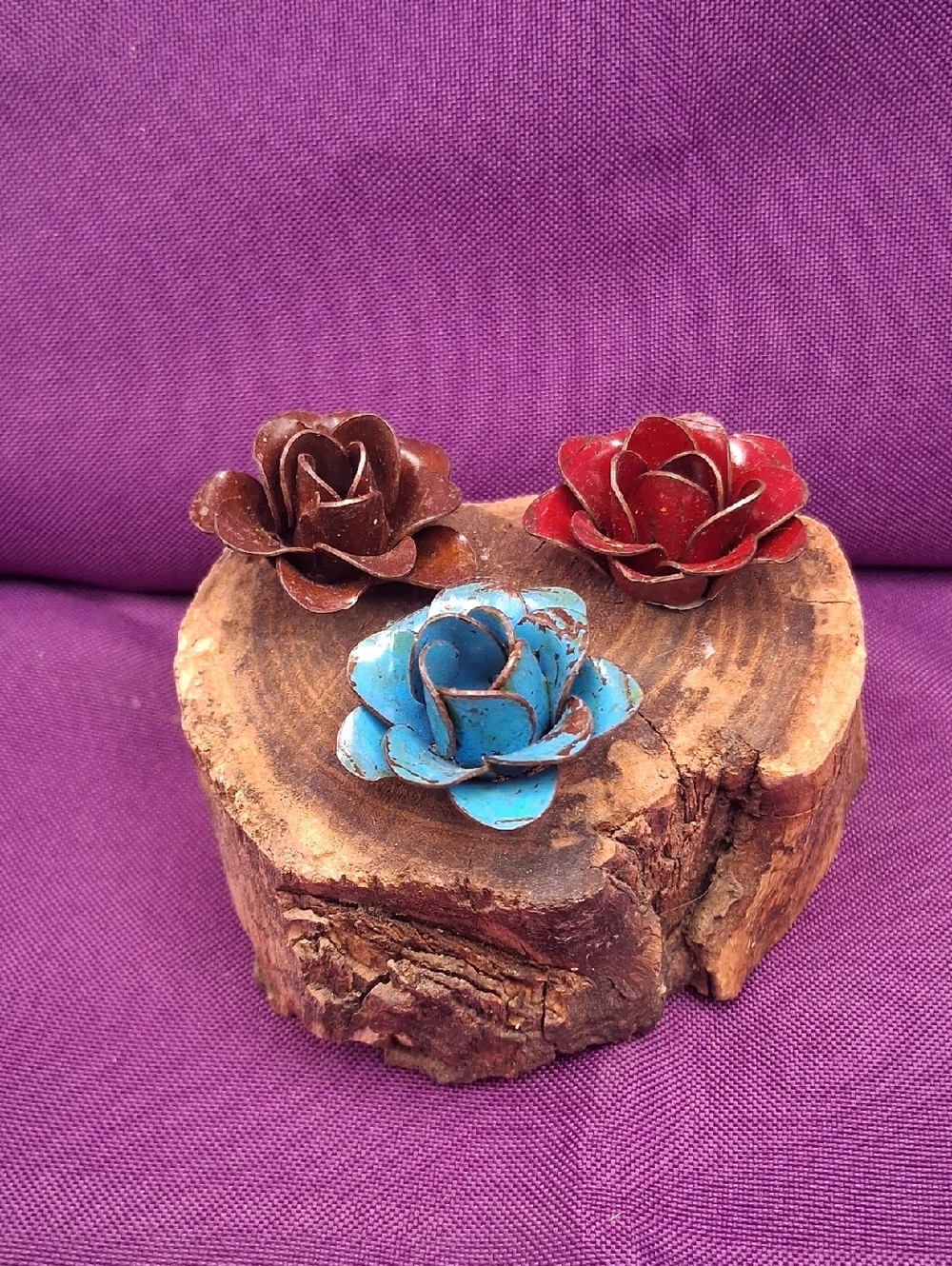 Handcrafted Vintage Hecho en Mexico Decorative Small Metal Flowers